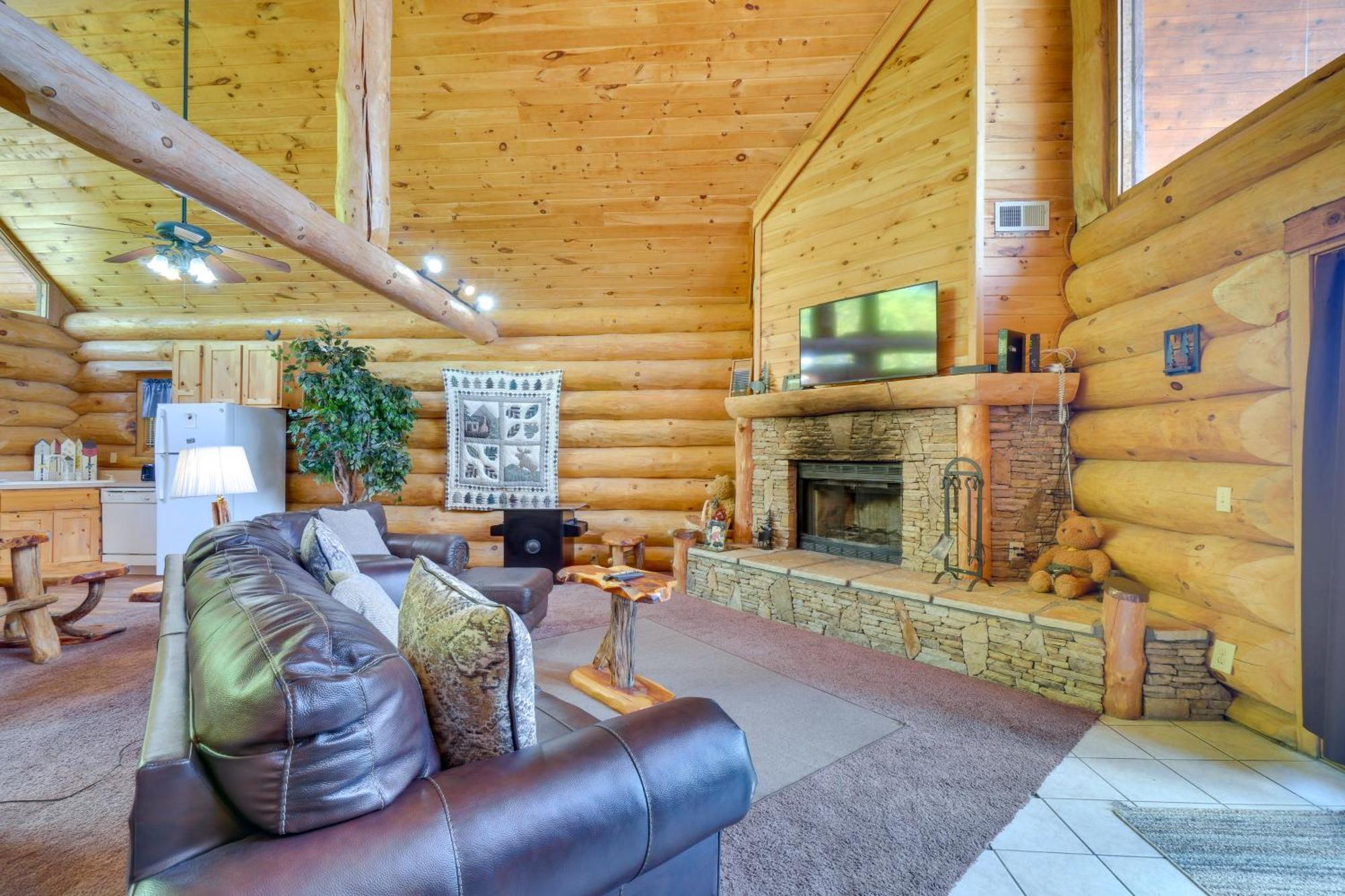 Gatlinburg Cabin With Hot Tub About 11 Miles To Downtown Eksteriør bilde