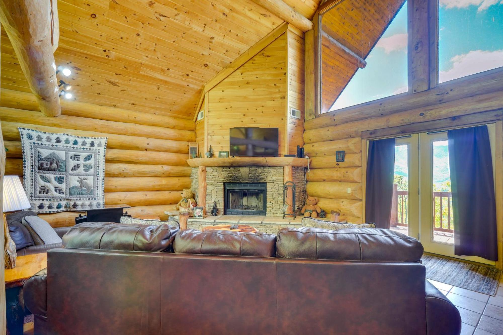 Gatlinburg Cabin With Hot Tub About 11 Miles To Downtown Eksteriør bilde