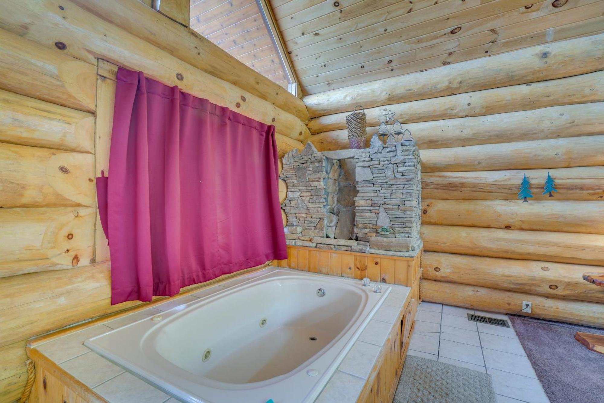 Gatlinburg Cabin With Hot Tub About 11 Miles To Downtown Eksteriør bilde