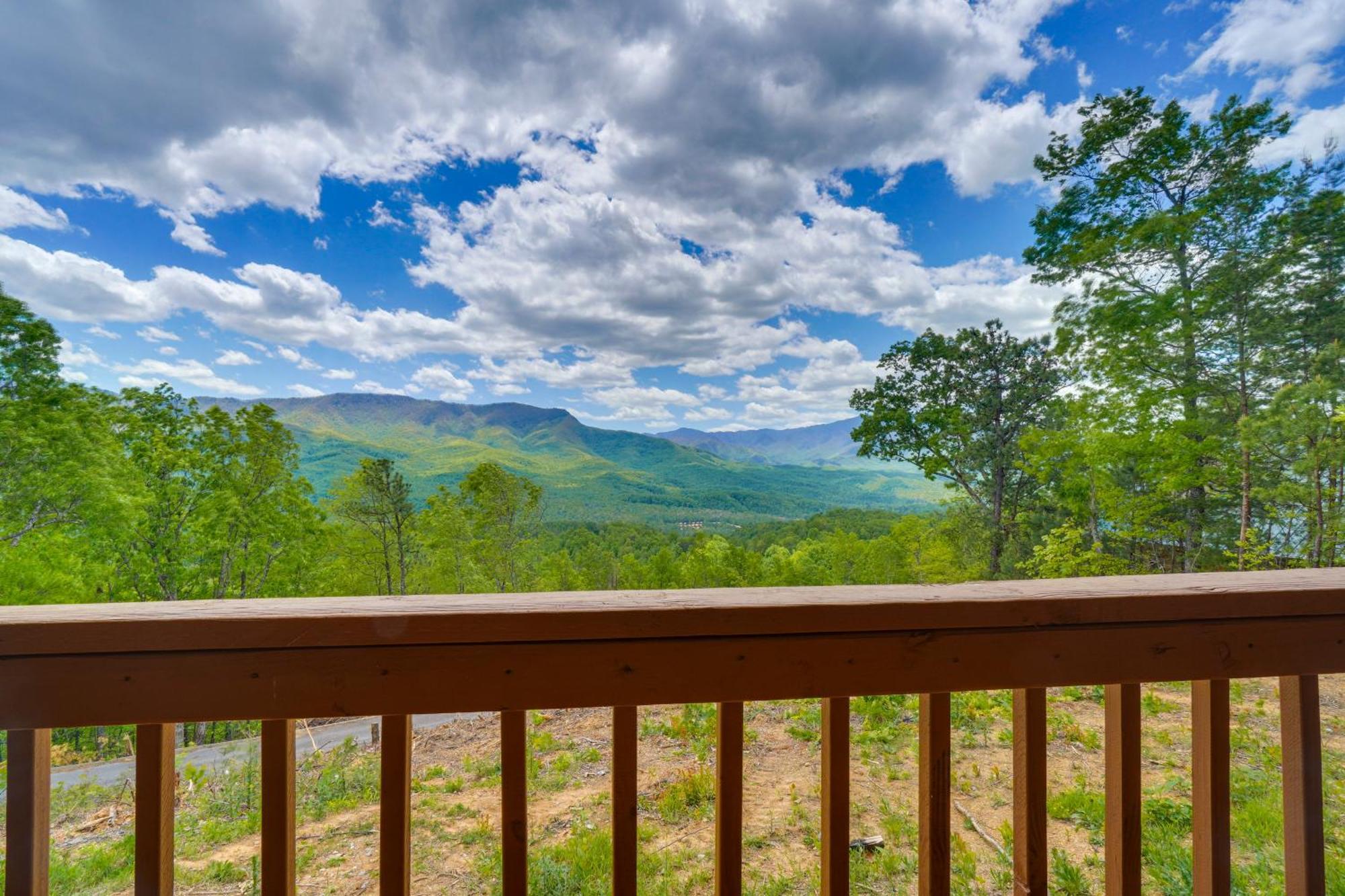 Gatlinburg Cabin With Hot Tub About 11 Miles To Downtown Eksteriør bilde